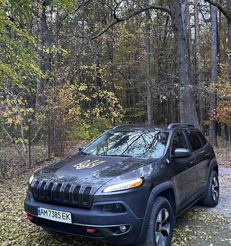Джип Cherokee 2017 у Житомирі на Automoto.ua Чорний Джип Cherokee, об'ємом двигуна 3.24 л та пробігом 186 тис. км за 15800 $, фото 3 на Automoto.ua