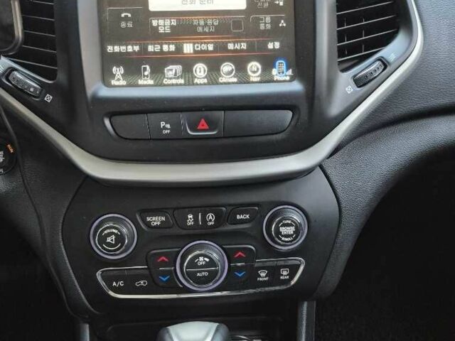 Черный Джип Чероки, объемом двигателя 2.2 л и пробегом 74 тыс. км за 8996 $, фото 4 на Automoto.ua