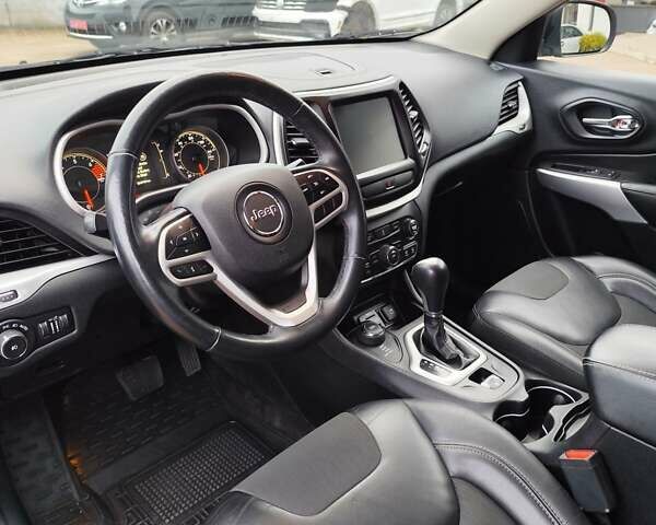 Джип Cherokee 2017 у Чернігові на Automoto.ua Чорний Джип Cherokee, об'ємом двигуна 2.36 л та пробігом 264 тис. км за 13950 $, фото 14 на Automoto.ua