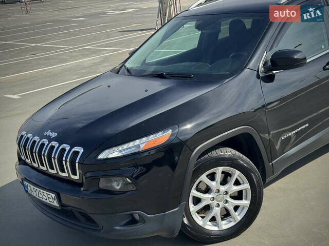 Черный Джип Чероки, объемом двигателя 2.36 л и пробегом 110 тыс. км за 15000 $, фото 7 на Automoto.ua