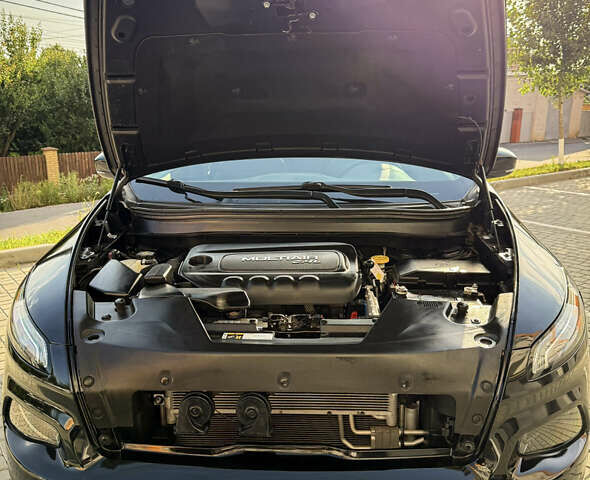 Джип Чероки 2017 в Виннице на Automoto.ua Черный Джип Чероки, объемом двигателя 2.4 л и пробегом 60 тыс. км за 16800 $, фото 5 на Automoto.ua