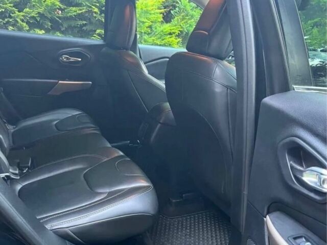 Чорний Джип Cherokee, об'ємом двигуна 2.4 л та пробігом 71 тис. км за 8900 $, фото 11 на Automoto.ua