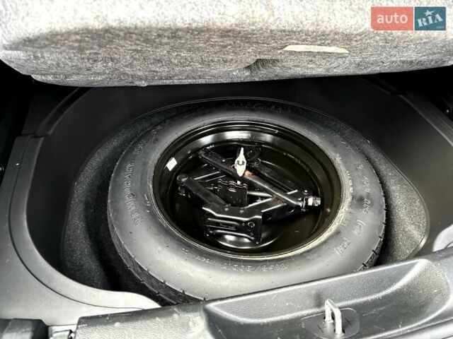 Чорний Джип Cherokee, об'ємом двигуна 2.36 л та пробігом 209 тис. км за 12600 $, фото 9 на Automoto.ua