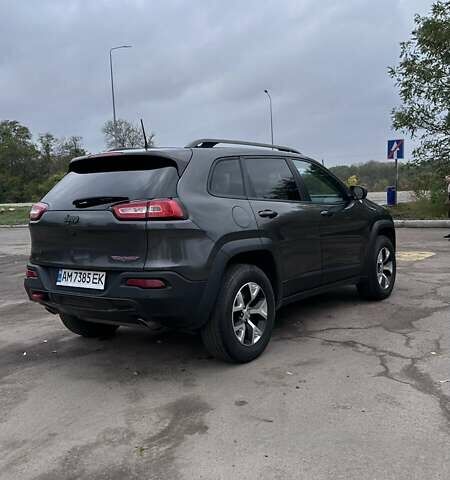 Джип Cherokee 2017 у Житомирі на Automoto.ua Чорний Джип Cherokee, об'ємом двигуна 3.24 л та пробігом 186 тис. км за 15800 $, фото 13 на Automoto.ua