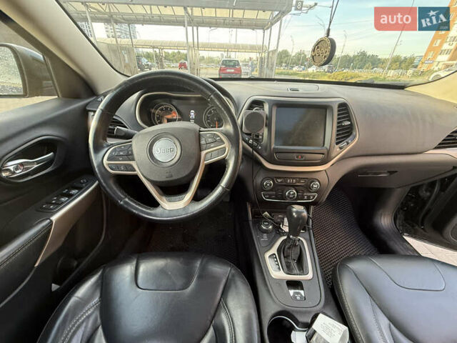 Черный Джип Чероки, объемом двигателя 3.24 л и пробегом 170 тыс. км за 13500 $, фото 9 на Automoto.ua