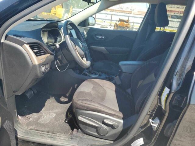 Черный Джип Чероки, объемом двигателя 0 л и пробегом 111 тыс. км за 3500 $, фото 6 на Automoto.ua