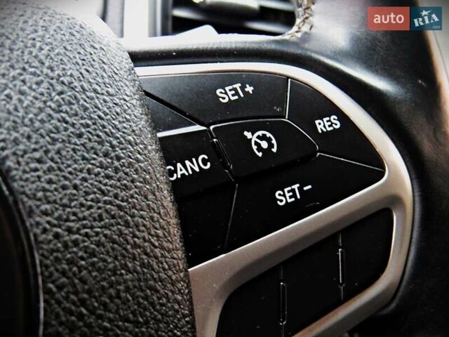 Черный Джип Чероки, объемом двигателя 3.24 л и пробегом 116 тыс. км за 16500 $, фото 13 на Automoto.ua