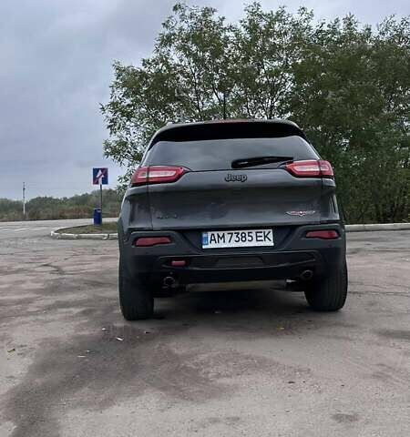 Джип Cherokee 2017 у Житомирі на Automoto.ua Чорний Джип Cherokee, об'ємом двигуна 3.24 л та пробігом 186 тис. км за 15800 $, фото 14 на Automoto.ua