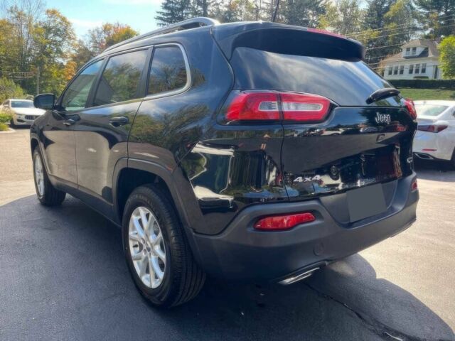 Джип Cherokee 2017 у Івано-Франківську на Automoto.ua Чорний Джип Cherokee, об'ємом двигуна 3.2 л та пробігом 56 тис. км за 4400 $, фото 6 на Automoto.ua