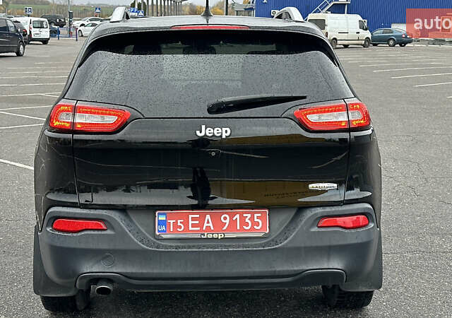 Джип Cherokee 2017 у Полтаві на Automoto.ua Чорний Джип Cherokee, об'ємом двигуна 2.36 л та пробігом 168 тис. км за 13300 $, фото 3 на Automoto.ua