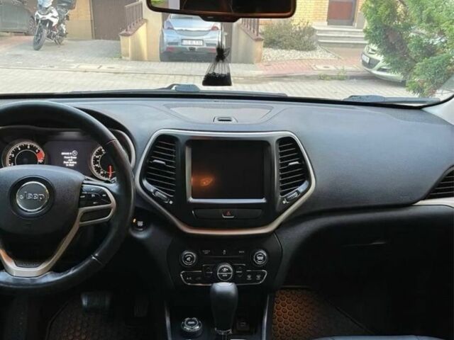 Чорний Джип Cherokee, об'ємом двигуна 2.4 л та пробігом 112 тис. км за 8900 $, фото 5 на Automoto.ua