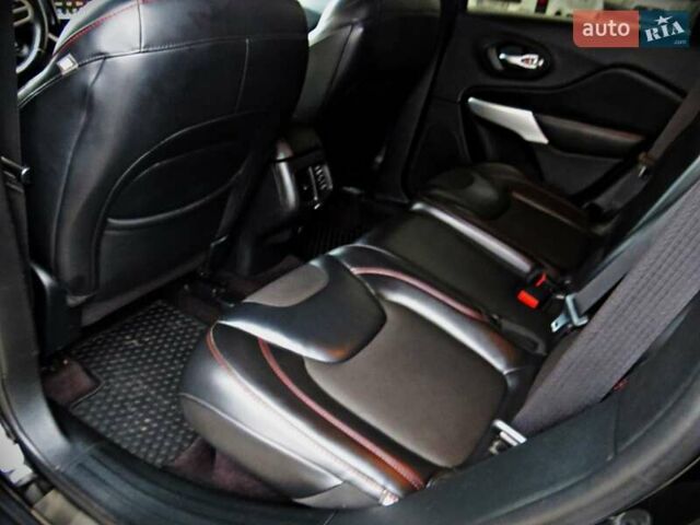 Черный Джип Чероки, объемом двигателя 3.24 л и пробегом 116 тыс. км за 16500 $, фото 19 на Automoto.ua