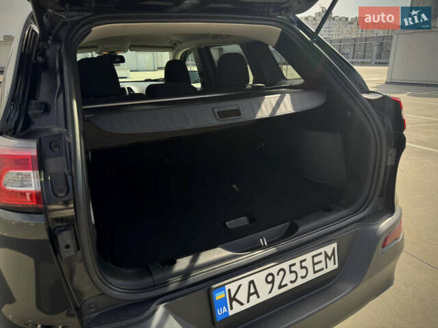 Черный Джип Чероки, объемом двигателя 2.36 л и пробегом 110 тыс. км за 15000 $, фото 27 на Automoto.ua