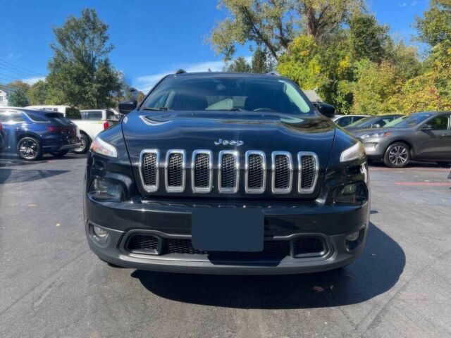 Джип Cherokee 2017 у Івано-Франківську на Automoto.ua Чорний Джип Cherokee, об'ємом двигуна 3.2 л та пробігом 56 тис. км за 4400 $, фото 1 на Automoto.ua