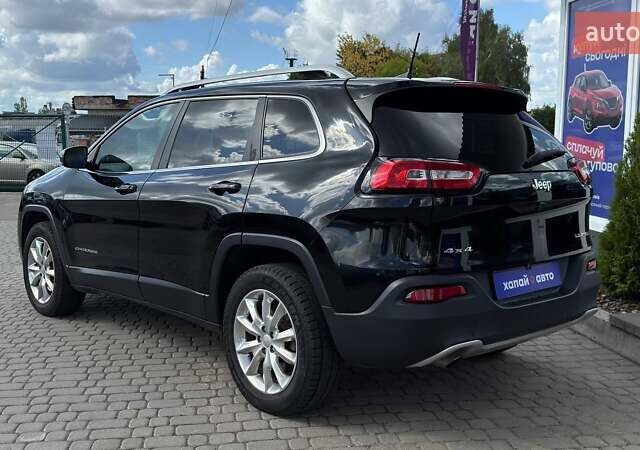 Чорний Джип Cherokee, об'ємом двигуна 2.36 л та пробігом 158 тис. км за 16000 $, фото 7 на Automoto.ua