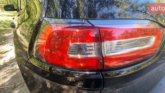 Чорний Джип Cherokee, об'ємом двигуна 2.36 л та пробігом 179 тис. км за 12700 $, фото 20 на Automoto.ua