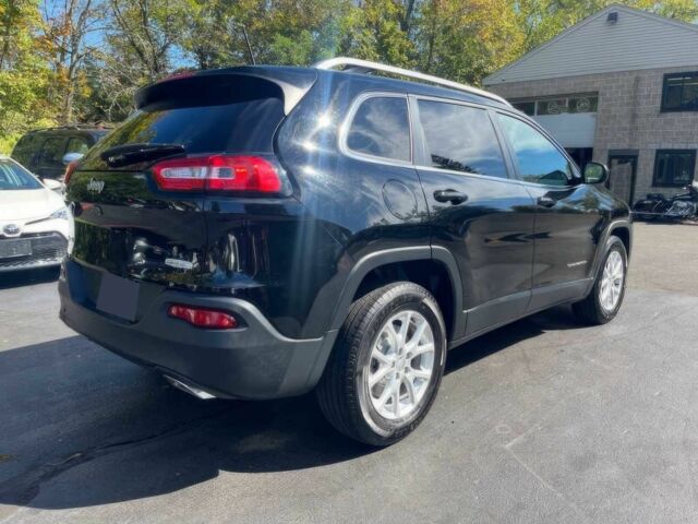 Джип Cherokee 2017 у Івано-Франківську на Automoto.ua Чорний Джип Cherokee, об'ємом двигуна 3.2 л та пробігом 56 тис. км за 4400 $, фото 4 на Automoto.ua