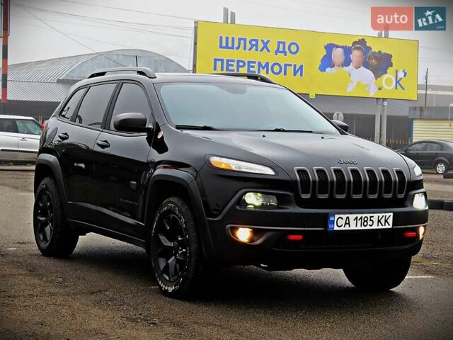 Черный Джип Чероки, объемом двигателя 3.24 л и пробегом 116 тыс. км за 16500 $, фото 1 на Automoto.ua