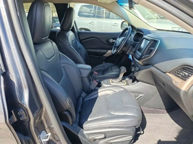 Чорний Джип Cherokee, об'ємом двигуна 2.4 л та пробігом 128 тис. км за 11200 $, фото 7 на Automoto.ua