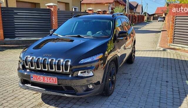 Чорний Джип Cherokee, об'ємом двигуна 2.4 л та пробігом 144 тис. км за 10000 $, фото 1 на Automoto.ua