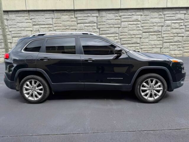 Чорний Джип Cherokee, об'ємом двигуна 2.4 л та пробігом 67 тис. км за 7900 $, фото 6 на Automoto.ua