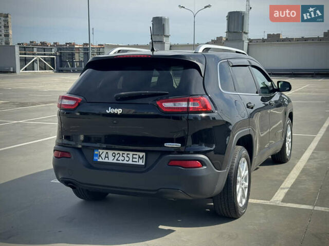 Черный Джип Чероки, объемом двигателя 2.36 л и пробегом 110 тыс. км за 15000 $, фото 5 на Automoto.ua