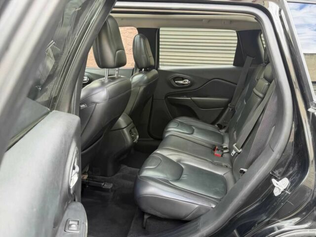 Чорний Джип Cherokee, об'ємом двигуна 2.4 л та пробігом 67 тис. км за 7900 $, фото 9 на Automoto.ua