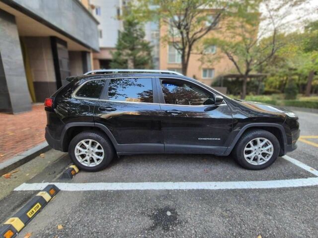 Черный Джип Чероки, объемом двигателя 2.2 л и пробегом 74 тыс. км за 8996 $, фото 3 на Automoto.ua