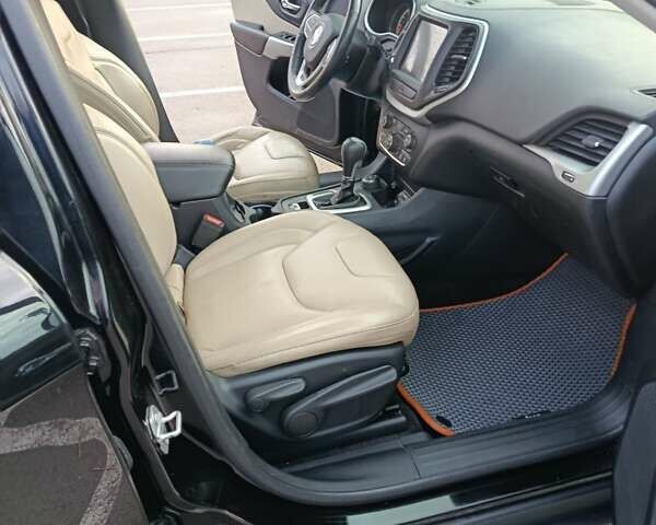 Чорний Джип Cherokee, об'ємом двигуна 2.36 л та пробігом 153 тис. км за 14499 $, фото 16 на Automoto.ua