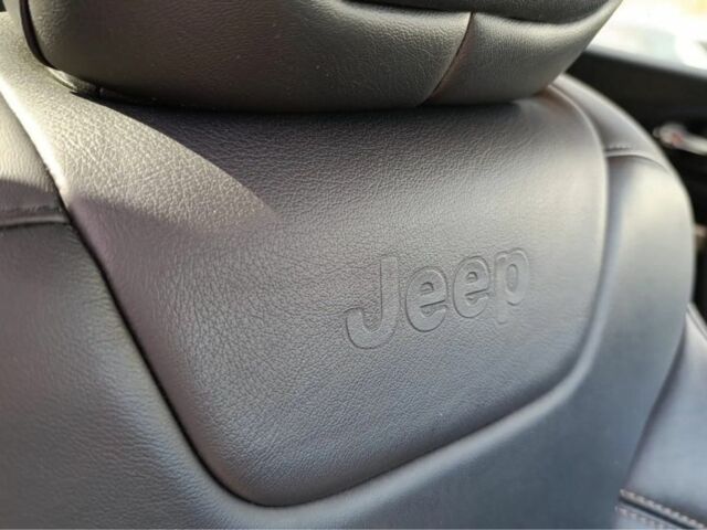 Чорний Джип Cherokee, об'ємом двигуна 2.4 л та пробігом 128 тис. км за 11200 $, фото 6 на Automoto.ua