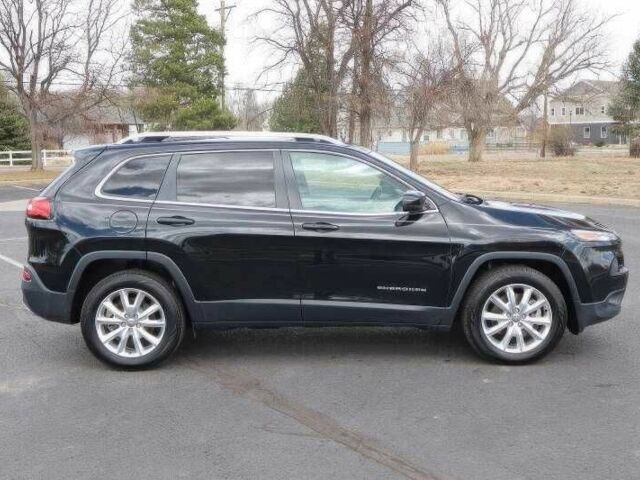 Чорний Джип Cherokee, об'ємом двигуна 3.2 л та пробігом 89 тис. км за 10000 $, фото 4 на Automoto.ua