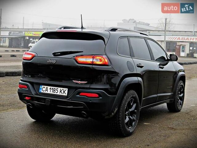 Черный Джип Чероки, объемом двигателя 3.24 л и пробегом 116 тыс. км за 16500 $, фото 2 на Automoto.ua