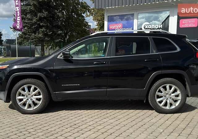 Чорний Джип Cherokee, об'ємом двигуна 2.36 л та пробігом 158 тис. км за 16000 $, фото 4 на Automoto.ua