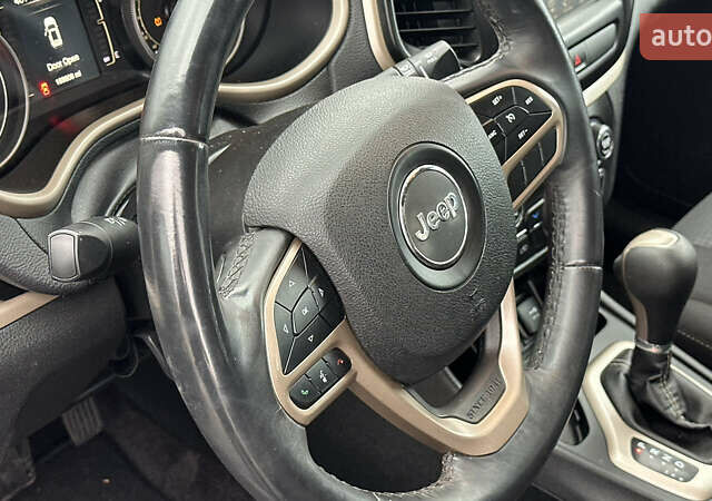 Джип Cherokee 2017 у Полтаві на Automoto.ua Чорний Джип Cherokee, об'ємом двигуна 2.36 л та пробігом 168 тис. км за 13300 $, фото 11 на Automoto.ua