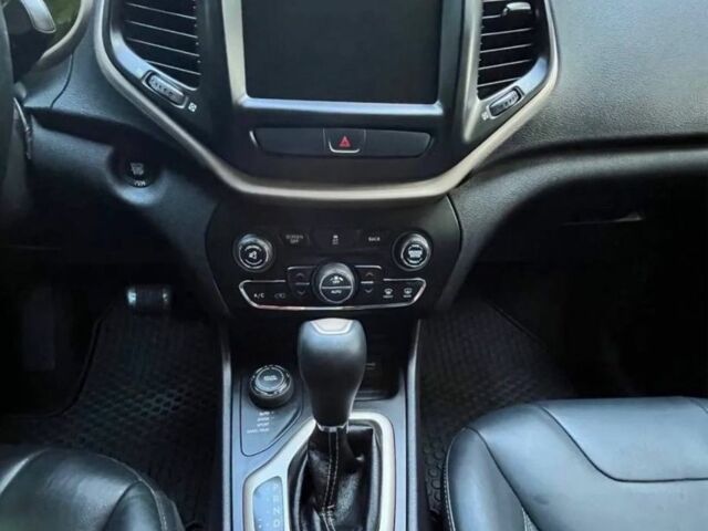 Чорний Джип Cherokee, об'ємом двигуна 2.4 л та пробігом 112 тис. км за 8900 $, фото 15 на Automoto.ua