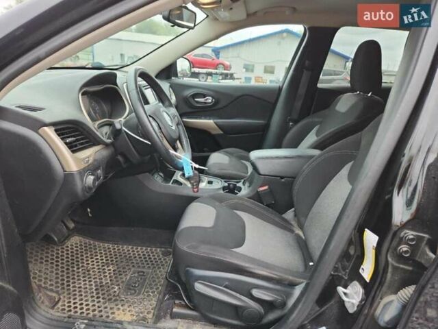 Черный Джип Чероки, объемом двигателя 2.36 л и пробегом 126 тыс. км за 2900 $, фото 6 на Automoto.ua