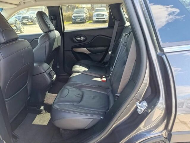 Чорний Джип Cherokee, об'ємом двигуна 2.4 л та пробігом 128 тис. км за 11200 $, фото 10 на Automoto.ua