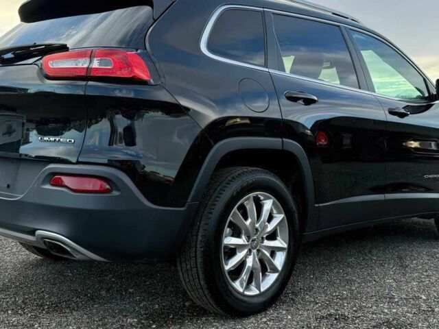 Черный Джип Чероки, объемом двигателя 3.2 л и пробегом 61 тыс. км за 3400 $, фото 4 на Automoto.ua