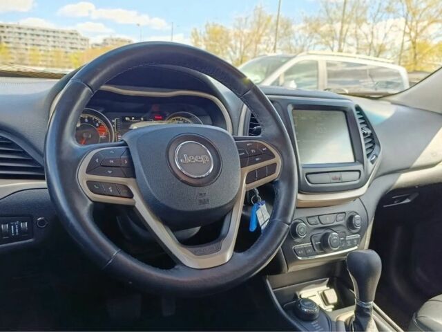 Чорний Джип Cherokee, об'ємом двигуна 2.4 л та пробігом 128 тис. км за 11200 $, фото 4 на Automoto.ua