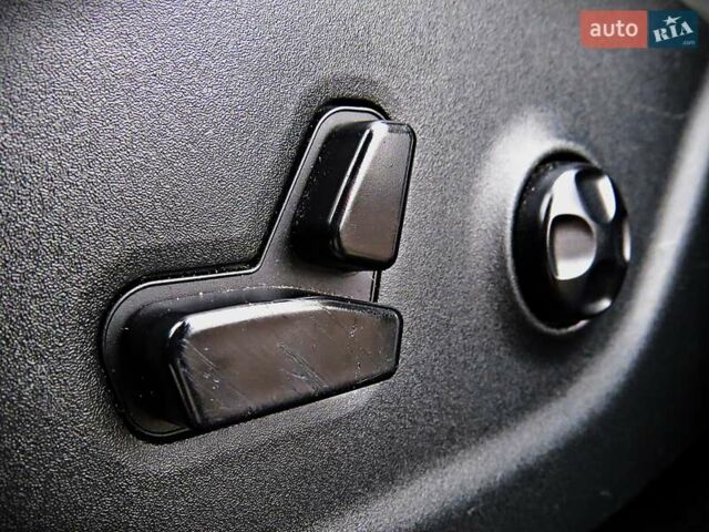 Черный Джип Чероки, объемом двигателя 3.24 л и пробегом 116 тыс. км за 16500 $, фото 9 на Automoto.ua