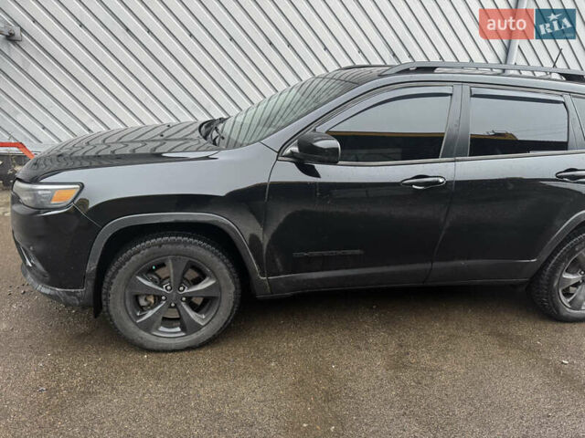 Черный Джип Чероки, объемом двигателя 2.4 л и пробегом 200 тыс. км за 18200 $, фото 5 на Automoto.ua