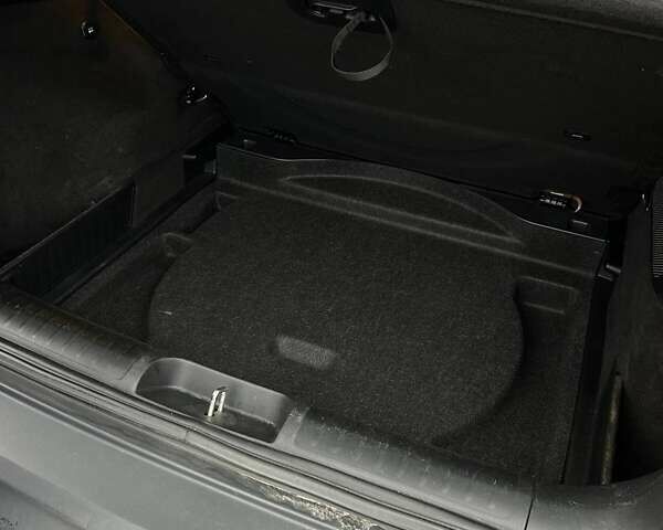 Черный Джип Чероки, объемом двигателя 3.24 л и пробегом 77 тыс. км за 24500 $, фото 24 на Automoto.ua