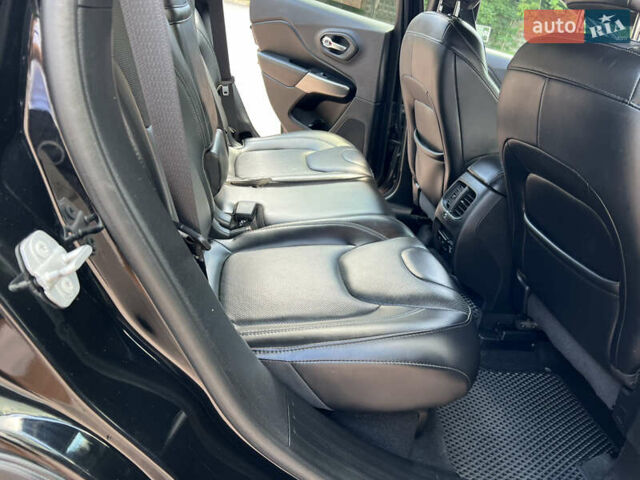 Черный Джип Чероки, объемом двигателя 1.99 л и пробегом 63 тыс. км за 18999 $, фото 31 на Automoto.ua