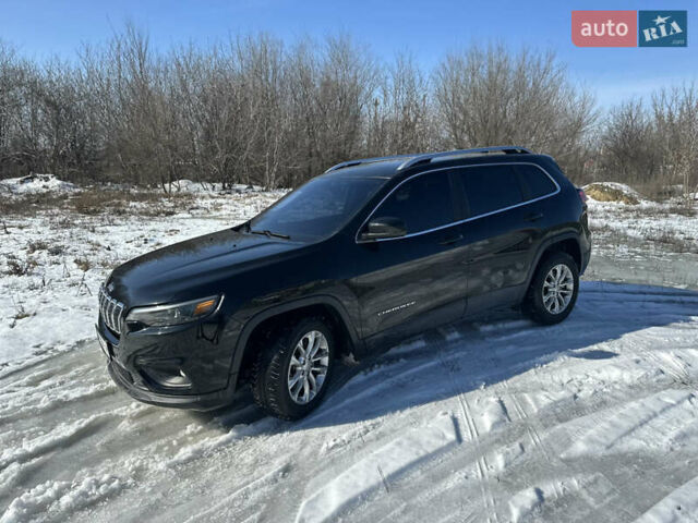 Черный Джип Чероки, объемом двигателя 2.36 л и пробегом 198 тыс. км за 12800 $, фото 3 на Automoto.ua