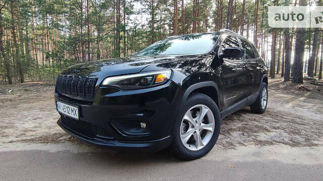 Чорний Джип Cherokee, об'ємом двигуна 2.36 л та пробігом 73 тис. км за 15800 $, фото 2 на Automoto.ua