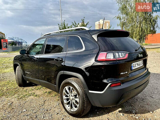Черный Джип Чероки, объемом двигателя 2.36 л и пробегом 129 тыс. км за 19000 $, фото 3 на Automoto.ua