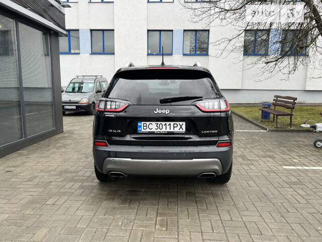 Чорний Джип Cherokee, об'ємом двигуна 2 л та пробігом 77 тис. км за 23500 $, фото 6 на Automoto.ua