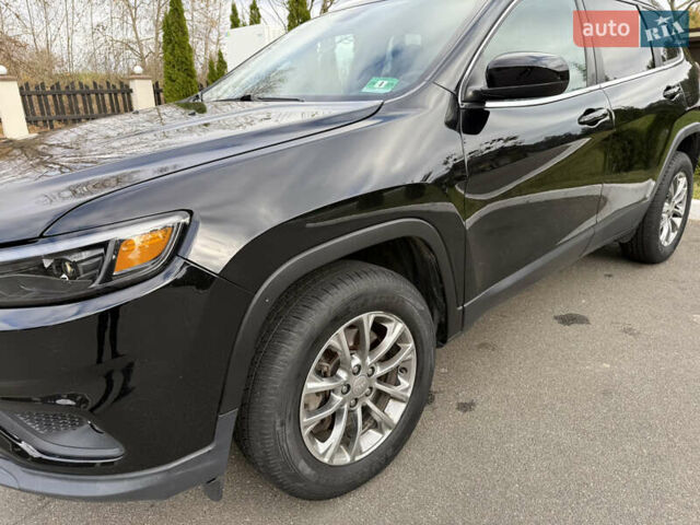 Черный Джип Чероки, объемом двигателя 2.36 л и пробегом 218 тыс. км за 14200 $, фото 4 на Automoto.ua