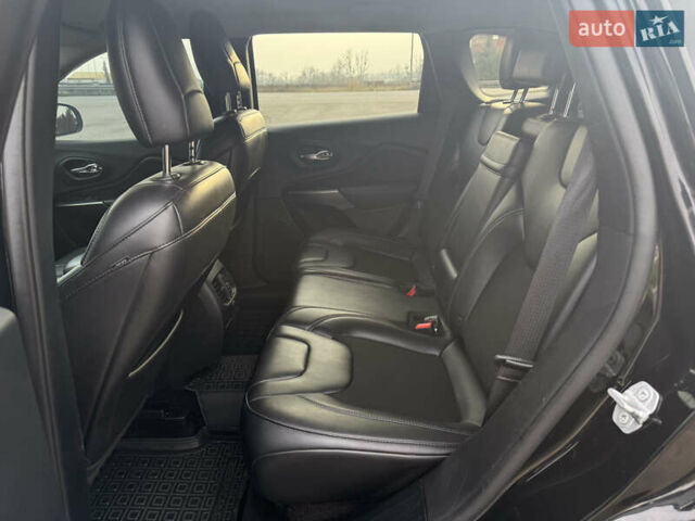 Черный Джип Чероки, объемом двигателя 2.36 л и пробегом 114 тыс. км за 17400 $, фото 35 на Automoto.ua