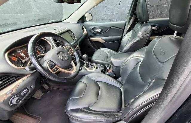 Чорний Джип Cherokee, об'ємом двигуна 0 л та пробігом 106 тис. км за 8900 $, фото 8 на Automoto.ua